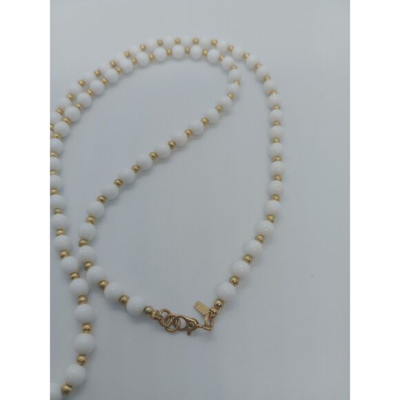 Vintage Monet White Gold Tone 26" Beaded Necklace - Picture 4 of 6